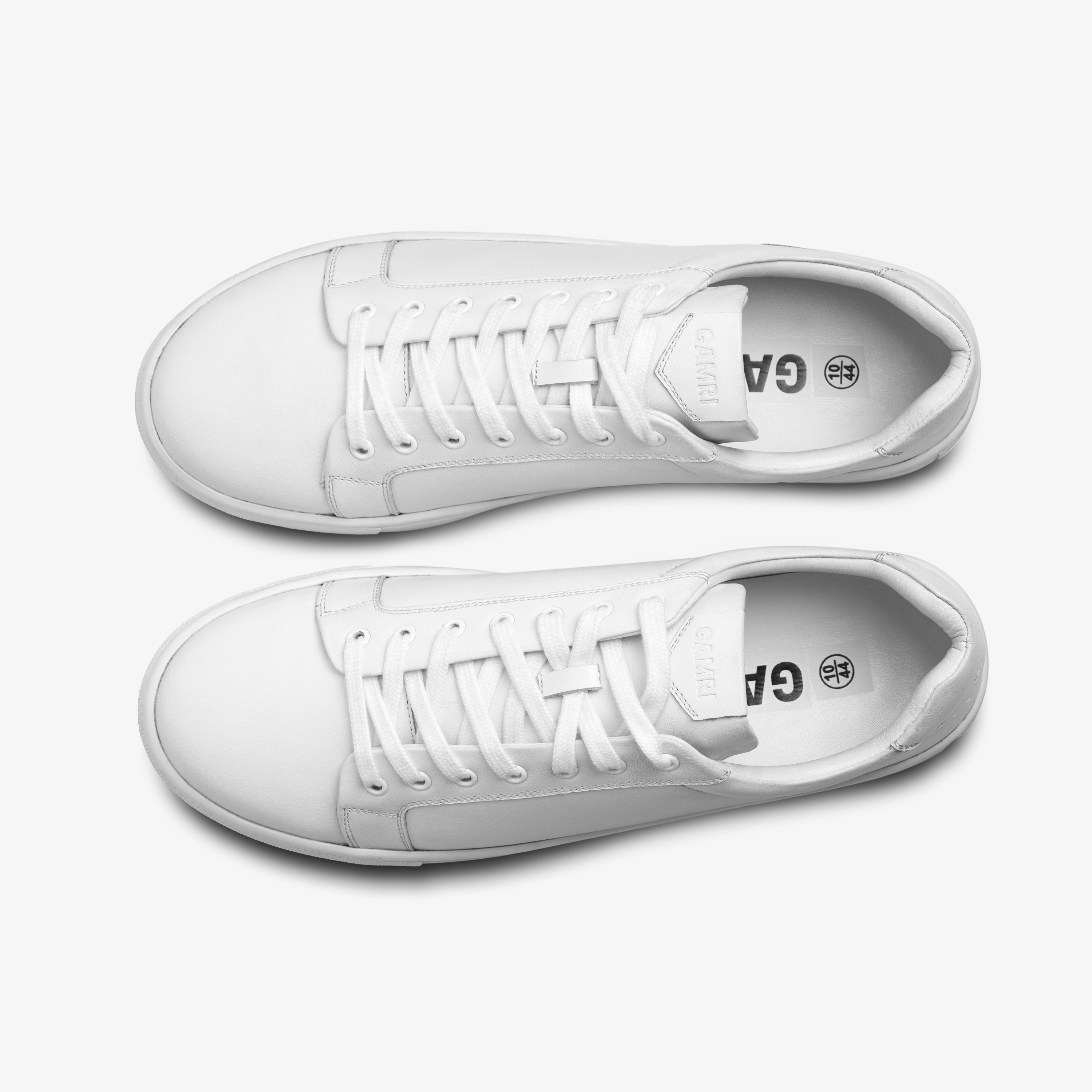 Classic Low top Sneakers white